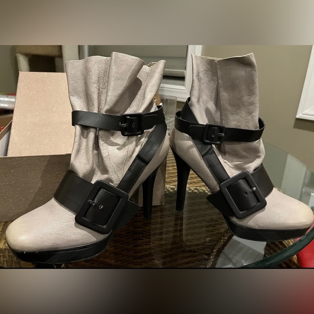 Bacio 61 Heels